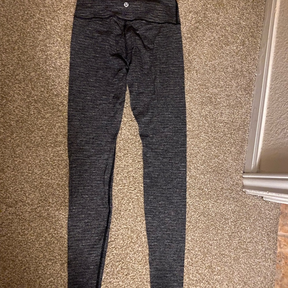 Charcoal and white medium thickness Lululemon pants, good condition, no size tag